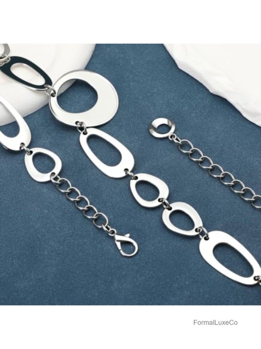 Chunky Chain Belt for Women, Adjustable Metal Waist Belt for Dresses, Silver - Picture 2 of 6